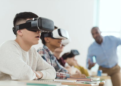 Pelatihan Keterampilan Interaktif Berbasis Teknologi: Meningkatkan Efektivitas Pembelajaran di Era Digital
