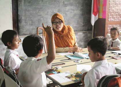Mengelola Gelombang Emosi: Peran Pendidikan Guru dalam Membangun Ruang Kelas yang Kondusif